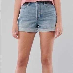 hollister ultra high rise curvy mom shorts